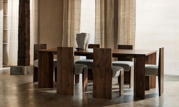 master-york-dining-table-3_2.0 York Dining Table
